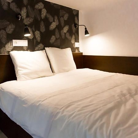 Modern Budget Lofts In The City Centre Budapest Bagian luar foto