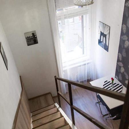 Modern Budget Lofts In The City Centre Budapest Bagian luar foto