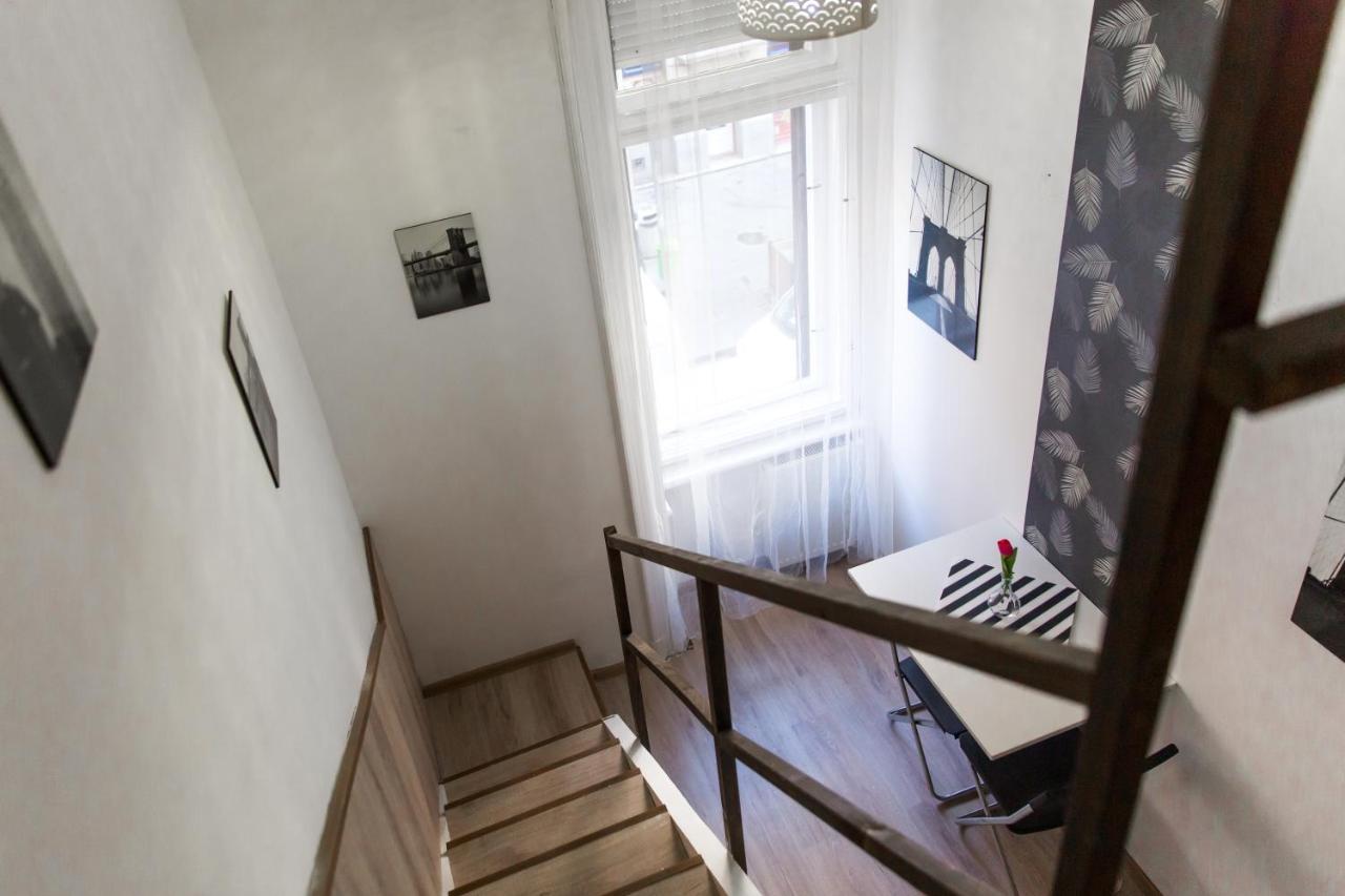 Modern Budget Lofts In The City Centre Budapest Bagian luar foto